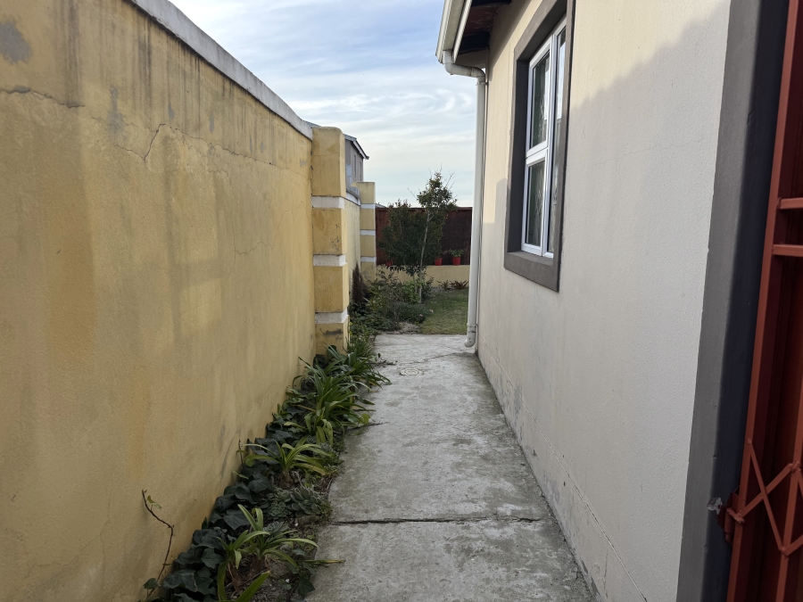 2 Bedroom Property for Sale in Kuilsrivier Industria Western Cape